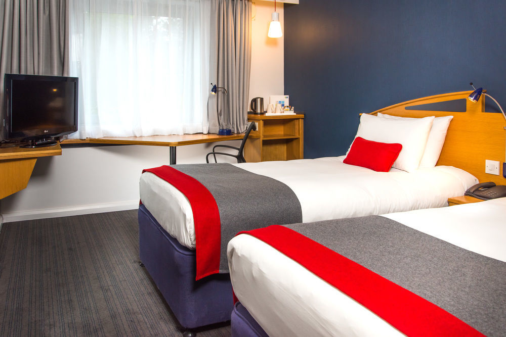 Hotel St James Mons Ngoại thất bức ảnh