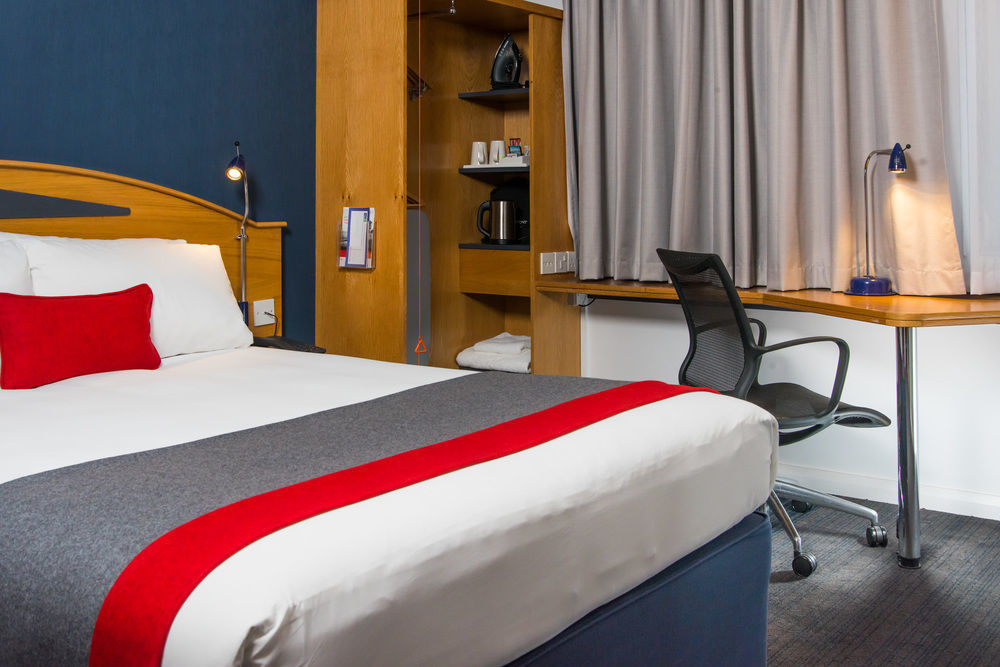 Hotel St James Mons Ngoại thất bức ảnh