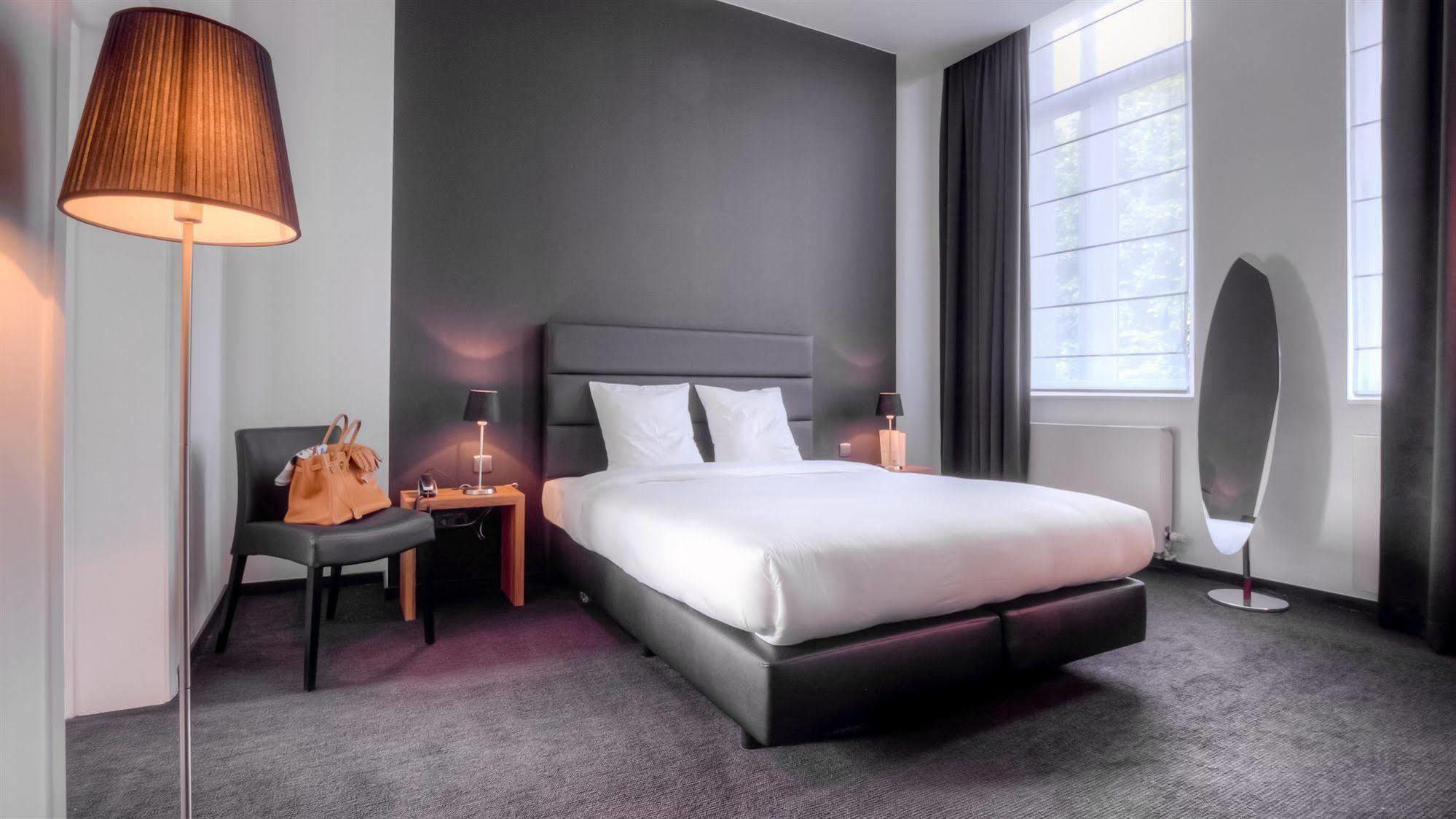 Hotel St James Mons Ngoại thất bức ảnh
